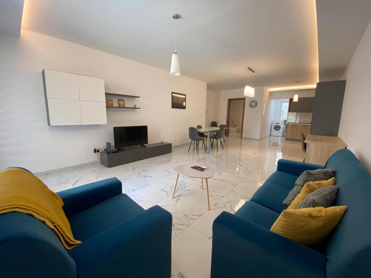 Sliema Centrally Located Apt Exterior photo
